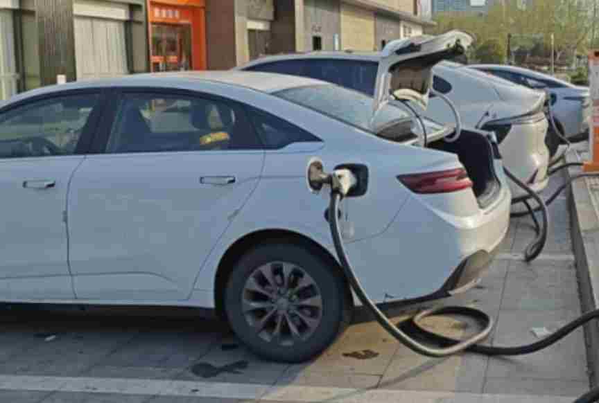 Milepost! China's public charging guns for automobiles exceed 5 million units